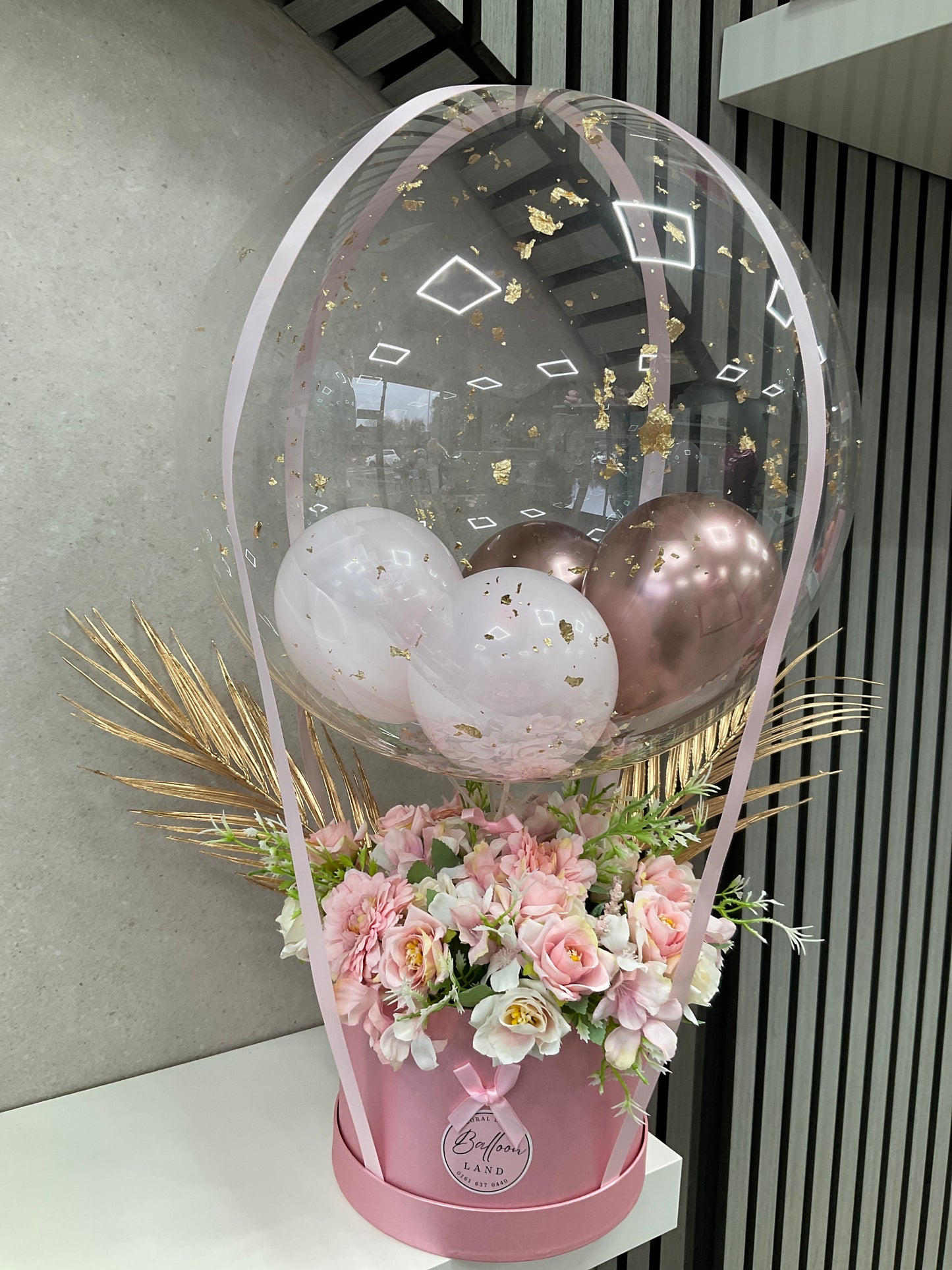 Luxury Gold Flake Personalised Balloon Bouquet