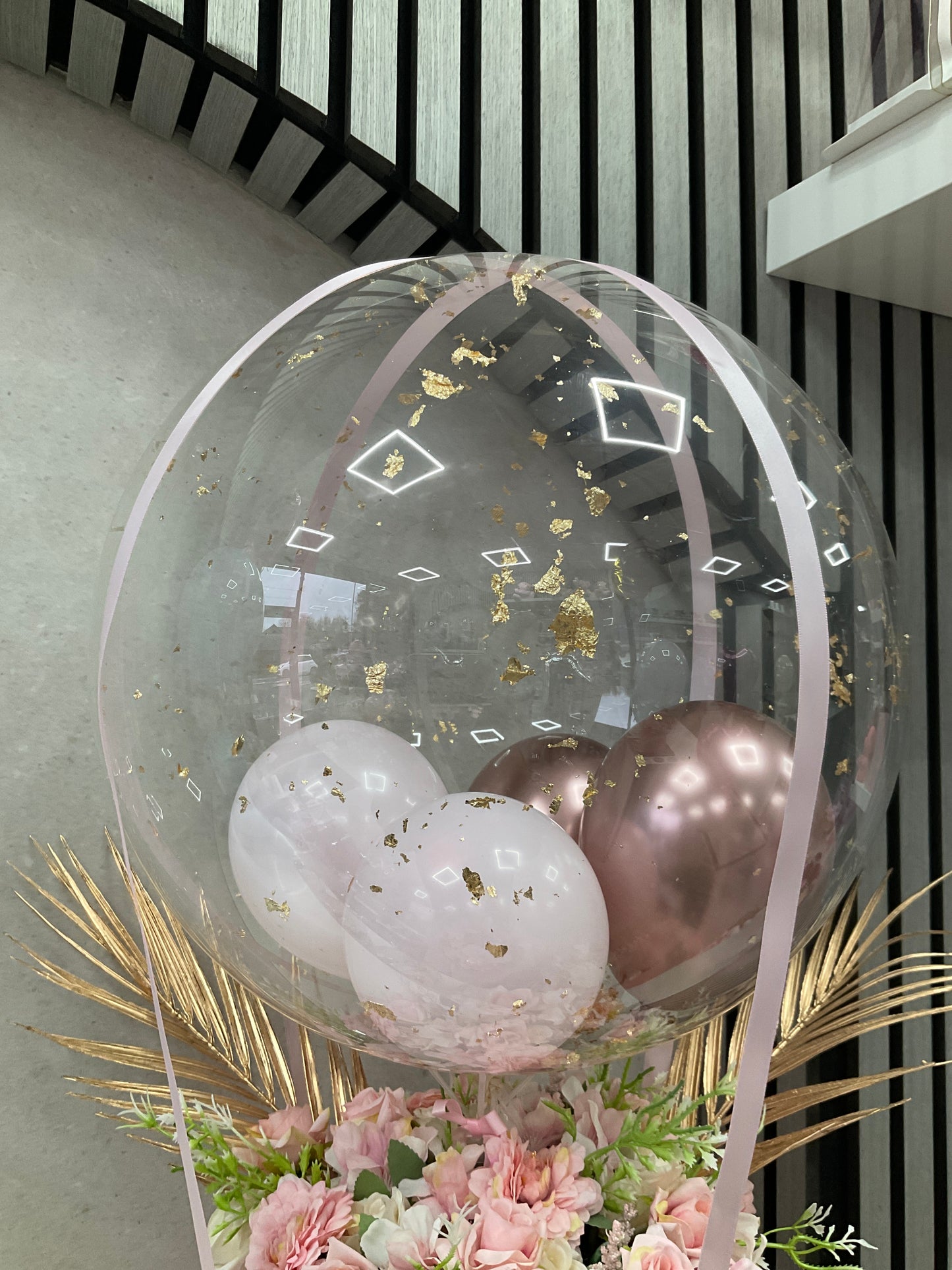 Luxury Gold Flake Personalised Balloon Bouquet