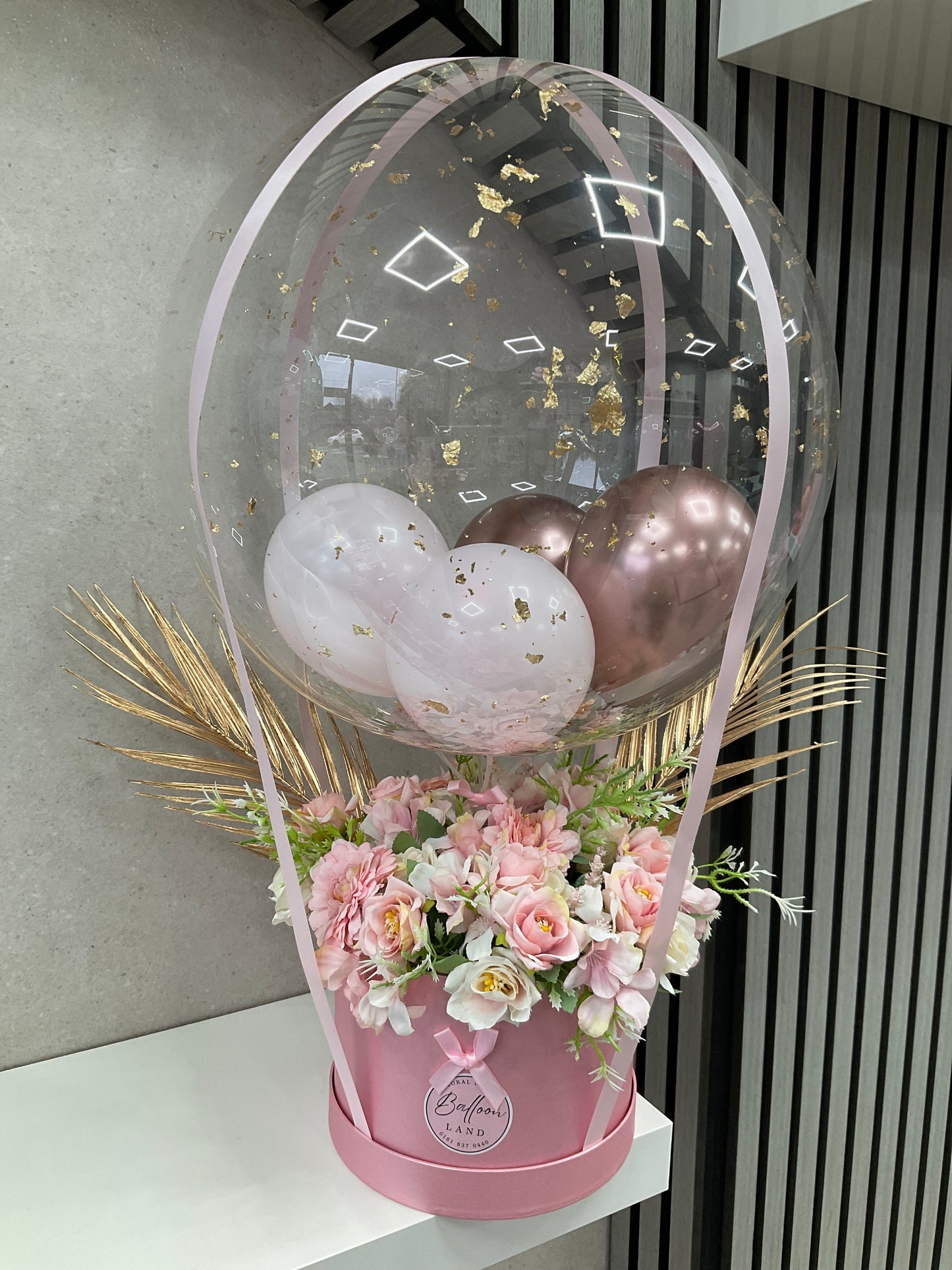Luxury Gold Flake Personalised Balloon Bouquet