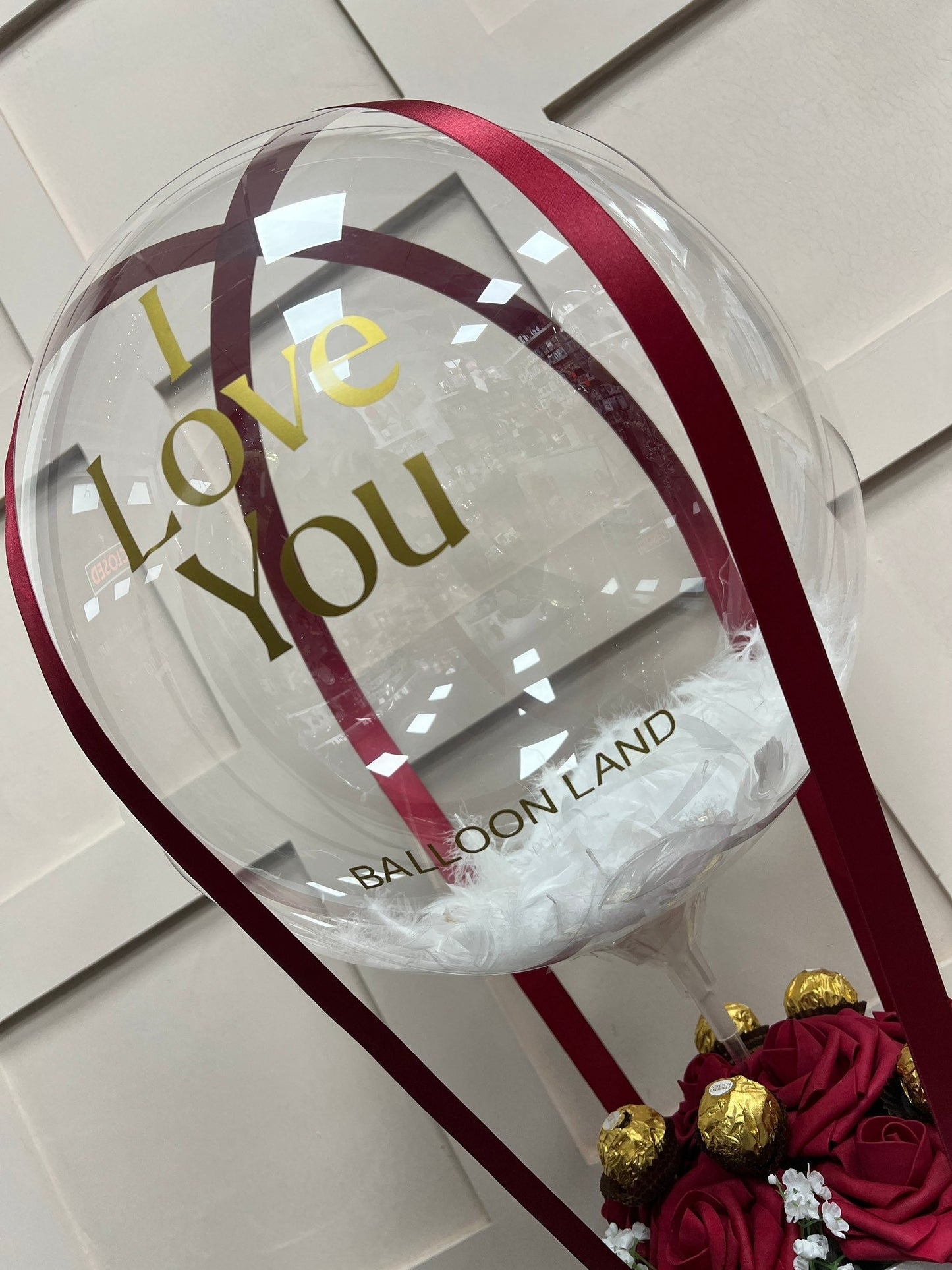 Valentines Day Balloon / I LOVE YOU Balloon / Balloon Flower Bouquet /Celebrate any special occasion or event with our Personalised Balloons – these will arrive to deliver happiness and delight for all ages.

Create the perfect surprisBalloon land uk ltdBalloon land uk ltd