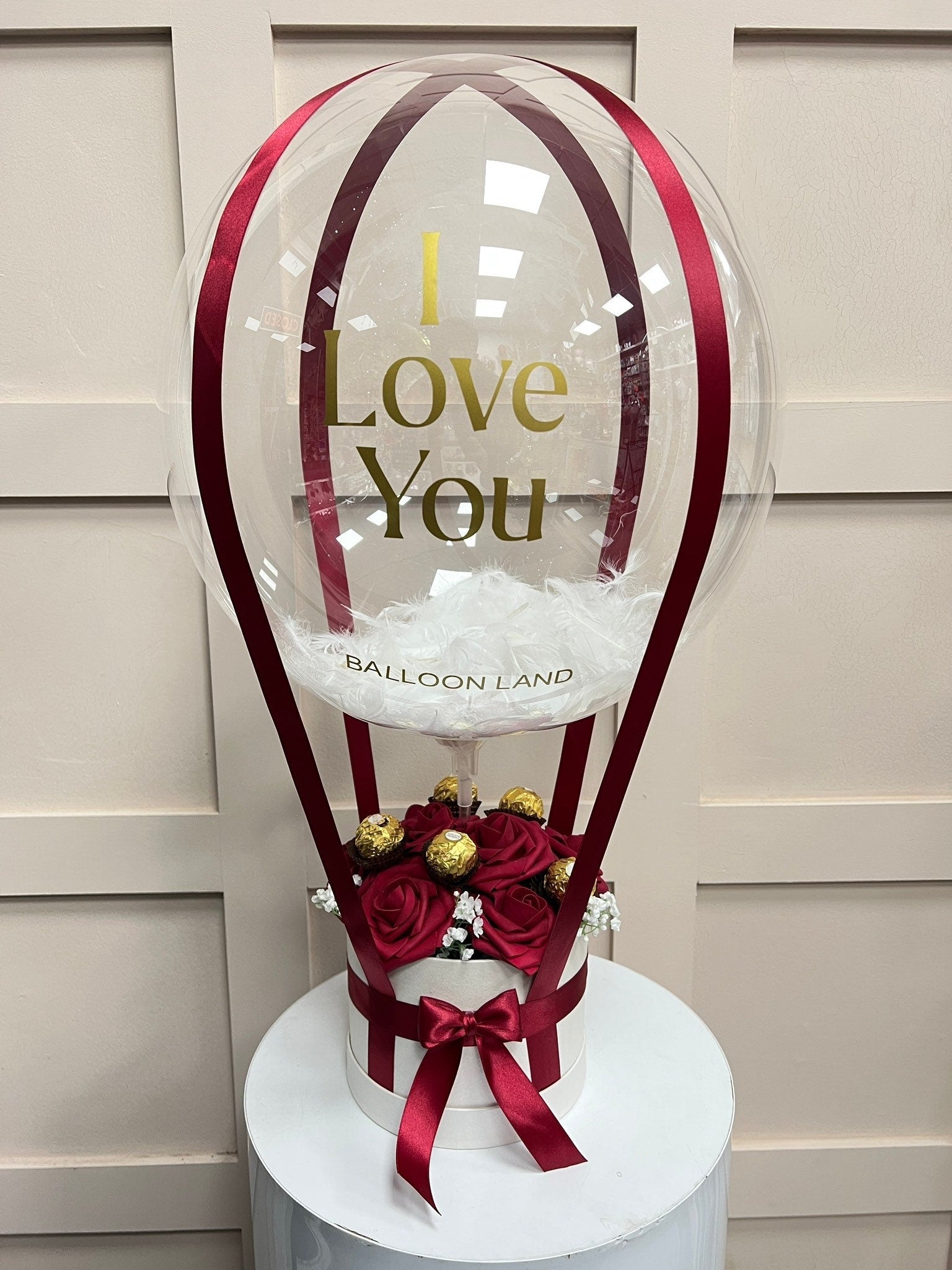 Valentines Day Balloon / I LOVE YOU Balloon / Balloon Flower Bouquet /Celebrate any special occasion or event with our Personalised Balloons – these will arrive to deliver happiness and delight for all ages.

Create the perfect surprisBalloon land uk ltdBalloon land uk ltd