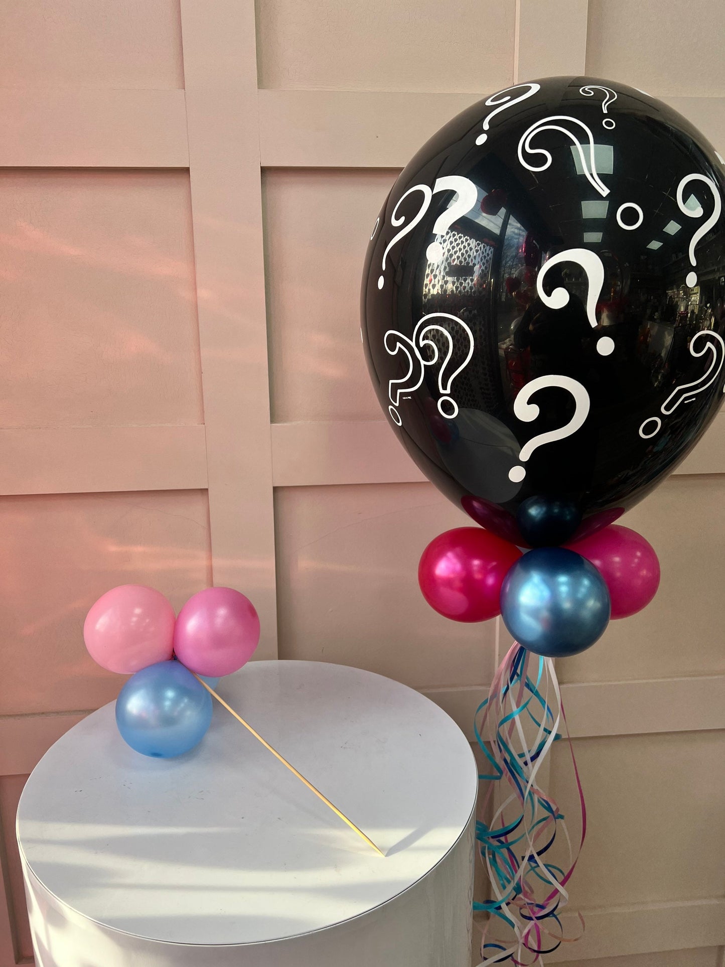 pop me gender reveal balloon / gender reveal balloon