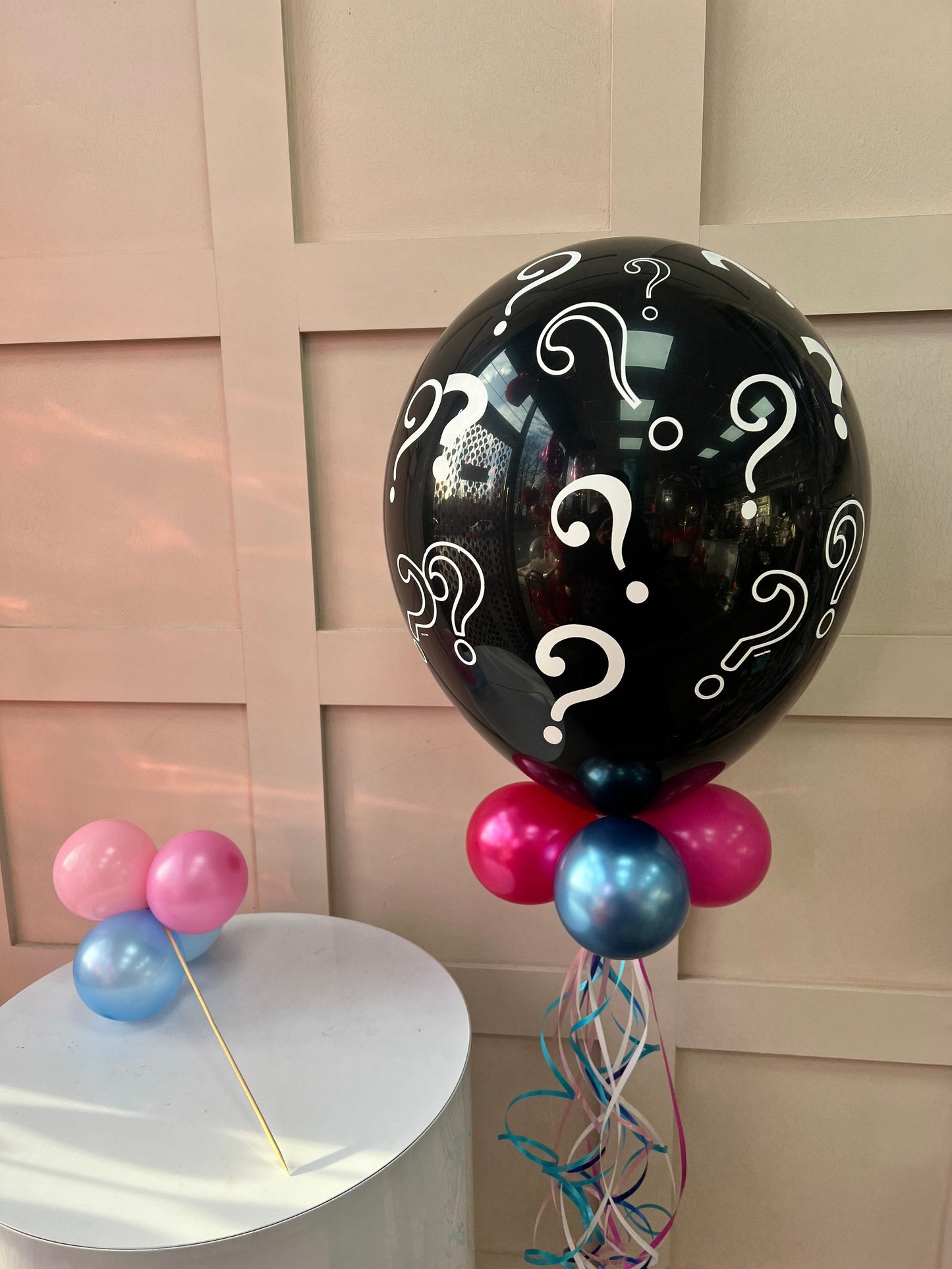 pop me gender reveal balloon / gender reveal balloon