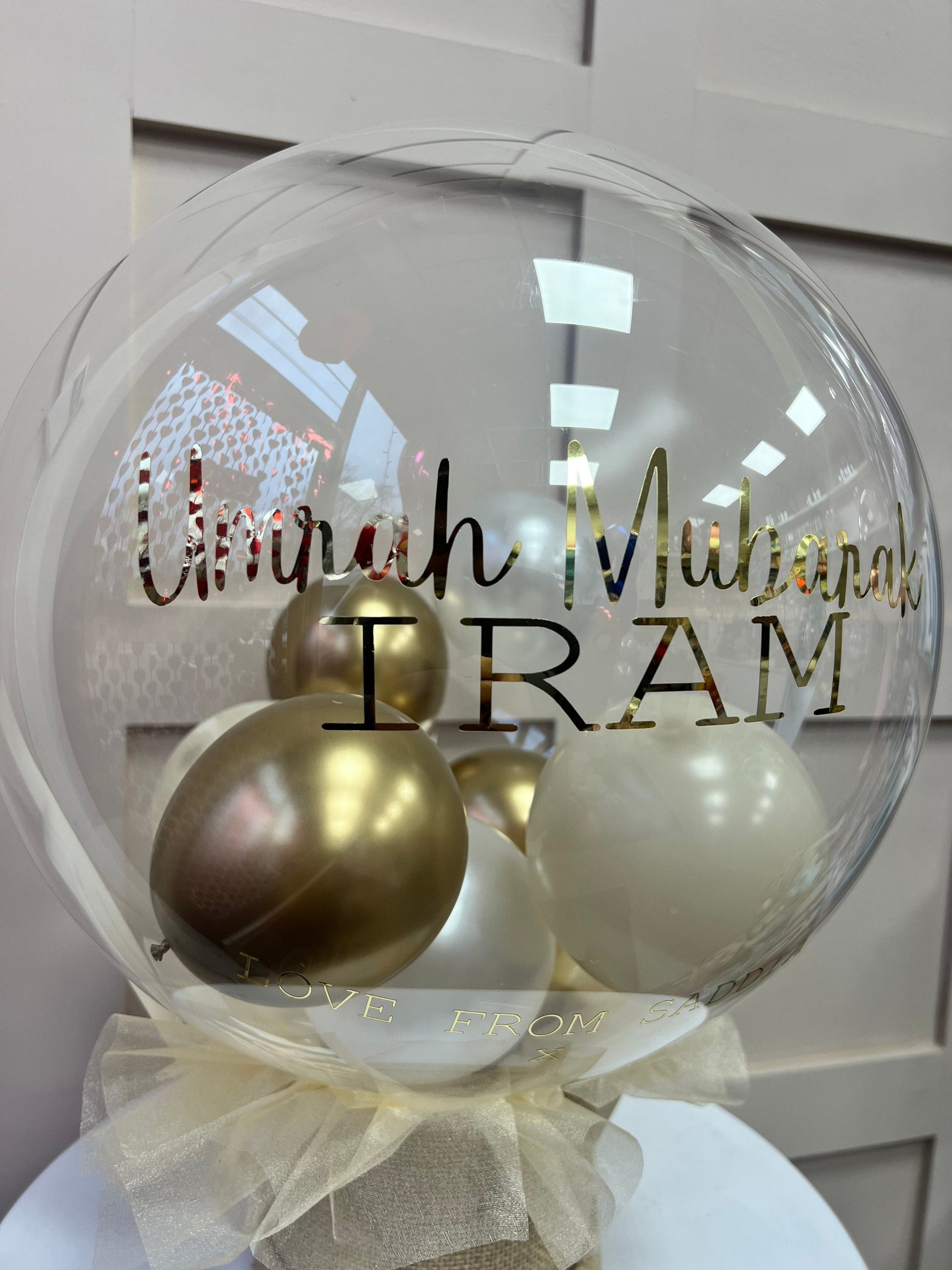 Umrah Mubarak Balloon Hat Box Customised Balloon / Perfect for a UmrahCelebrate any special occasion or event with our Personalised Balloons – these will arrive to deliver happiness and delight for all ages.

Create the perfect surprisBalloon land uk ltdBalloon land uk ltd