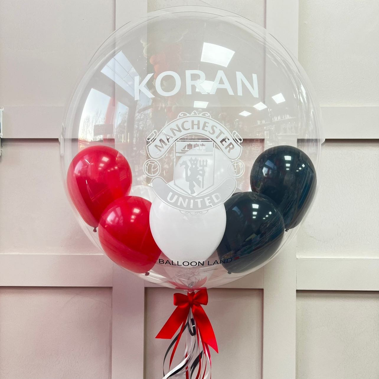 Manchester United Balloon Customised Balloon / Birthday /  All OccasioCelebrate any special occasion or event with our Personalised Balloons – these will arrive to deliver happiness and delight for all ages.

Create the perfect surprisBalloon land uk ltdBalloon land uk ltd