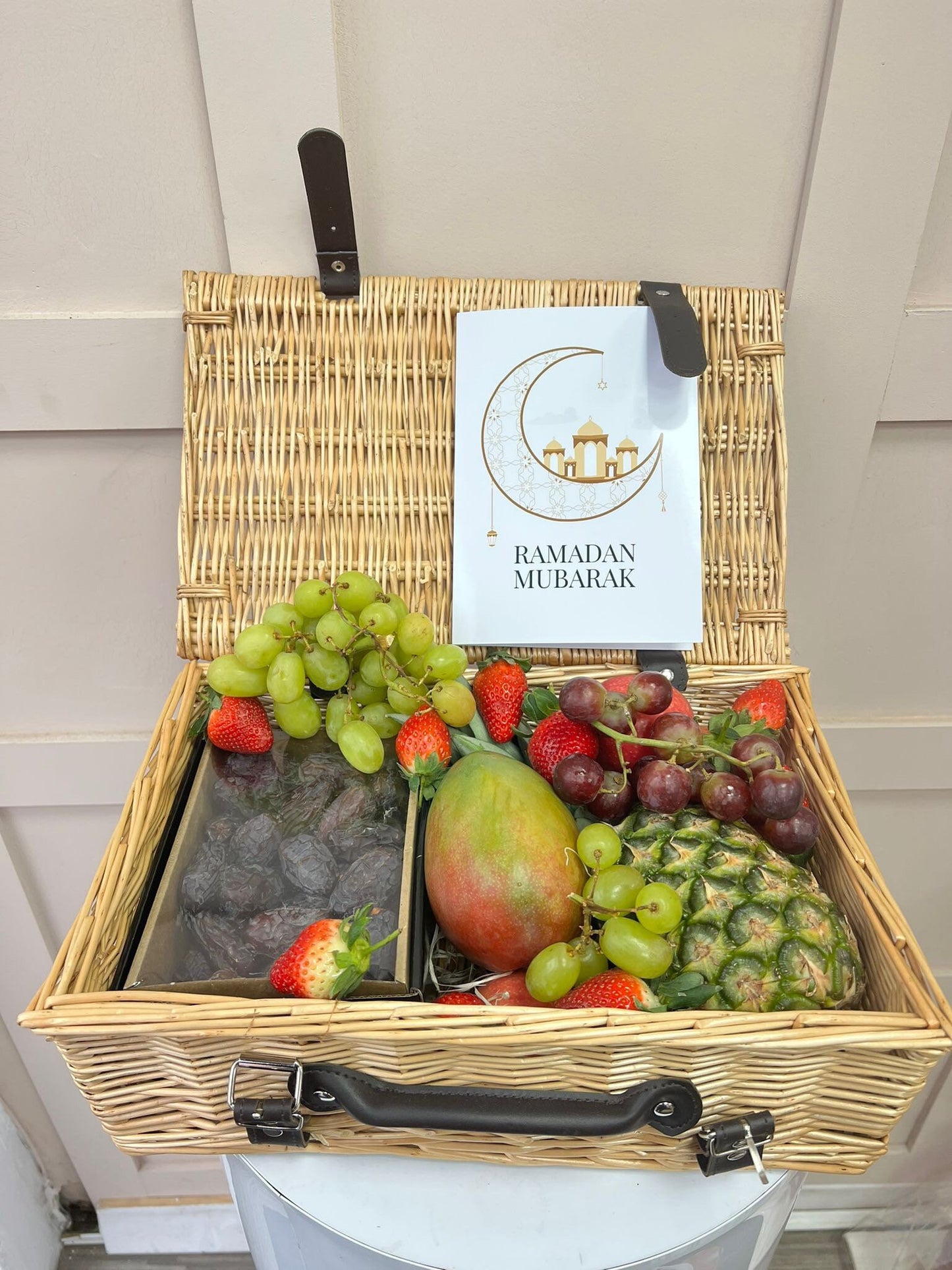 Fresh Fruit Hamper / Ramadan gift